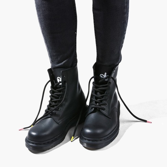 🔥DR MARTENS 1460 SEX PISTOLS NO FUTURE NWT - Picture 3 of 10